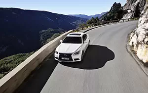   Lexus LS600h F Sport - 2012