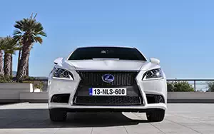   Lexus LS600h F Sport - 2012