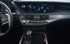   Lexus LS 500h AWD (Manganese Luster) - 2017