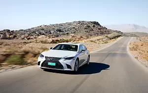   Lexus LS 500h AWD (Sonic White) - 2017
