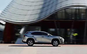   Lexus NX 300h - 2014
