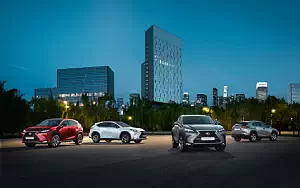   Lexus NX 300h - 2014