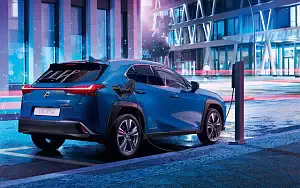   Lexus UX 300e - 2020