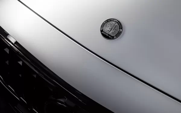   Mercedes-AMG E 53 HYBRID 4MATIC+ - 2024