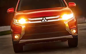   Mitsubishi Outlander GT US-spec - 2015