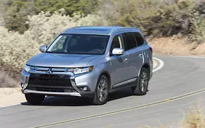   Mitsubishi Outlander GT US-spec - 2017