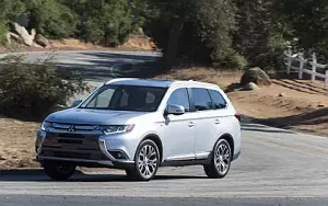   Mitsubishi Outlander GT US-spec - 2017
