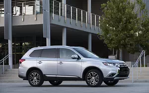   Mitsubishi Outlander GT US-spec - 2017