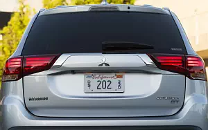   Mitsubishi Outlander GT US-spec - 2017