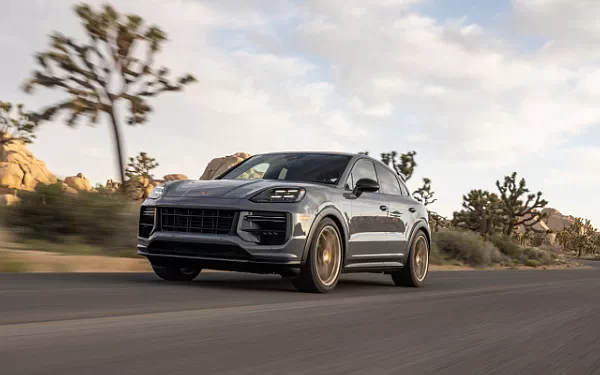   Porsche Cayenne Turbo GT US-spec - 2023