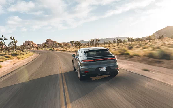   Porsche Cayenne Turbo GT US-spec - 2023