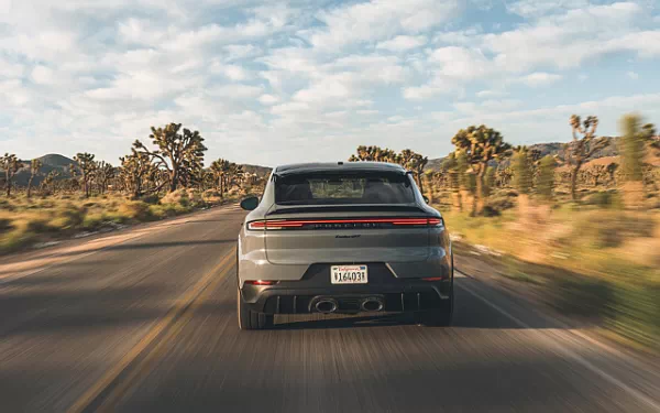   Porsche Cayenne Turbo GT US-spec - 2023