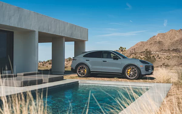   Porsche Cayenne Turbo GT US-spec - 2023