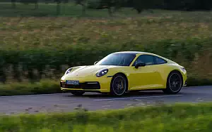   Porsche 911 Carrera Coupe (Racing Yellow) - 2019