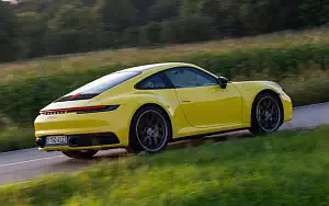   Porsche 911 Carrera Coupe (Racing Yellow) - 2019
