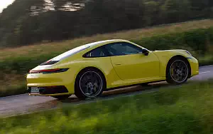   Porsche 911 Carrera Coupe (Racing Yellow) - 2019