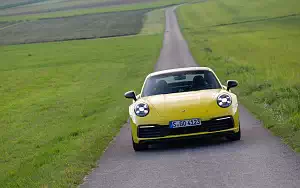   Porsche 911 Carrera Coupe (Racing Yellow) - 2019