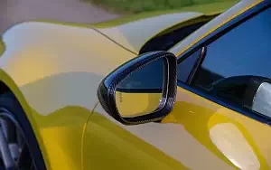  Porsche 911 Carrera Coupe (Racing Yellow) - 2019