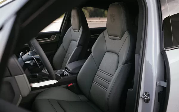   Porsche Cayenne S E-Hybrid Coupe SportDesign Package - 2023