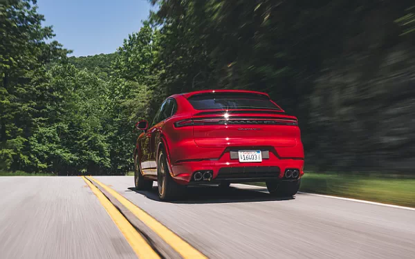   Porsche Cayenne GTS Coupe (Carmine Red) - 2024