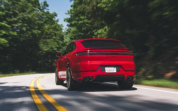   Porsche Cayenne GTS Coupe (Carmine Red) - 2024