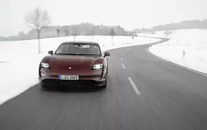   Porsche Taycan (Cherry Metallic) - 2021