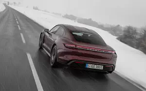   Porsche Taycan (Cherry Metallic) - 2021