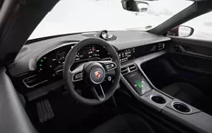   Porsche Taycan (Cherry Metallic) - 2021