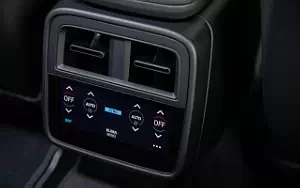   Porsche Taycan (Cherry Metallic) - 2021