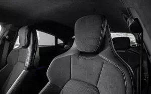   Porsche Taycan (Cherry Metallic) - 2021