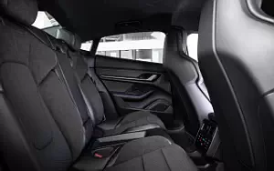   Porsche Taycan (Cherry Metallic) - 2021