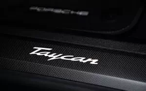   Porsche Taycan (Cherry Metallic) - 2021
