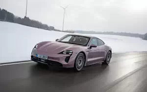   Porsche Taycan (Frozen Berry Metallic) - 2021