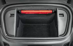   Porsche Taycan (Ice Grey Metallic) - 2021