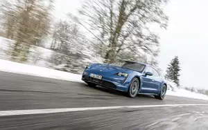   Porsche Taycan (Neptune Blue) - 2021