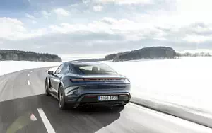   Porsche Taycan (Neptune Blue) - 2021