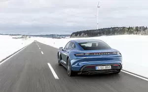   Porsche Taycan (Neptune Blue) - 2021