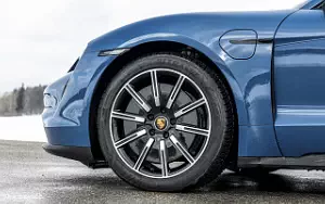   Porsche Taycan (Neptune Blue) - 2021