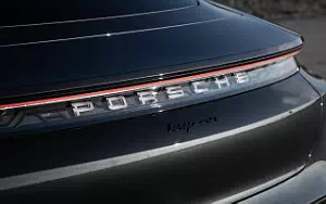   Porsche Taycan (Volcano Grey Metallic) - 2021