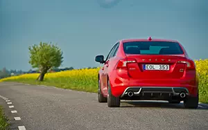   Volvo S60 T6 AWD R-Design - 2012