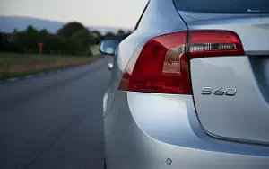   Volvo S60 D4 - 2015