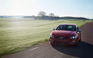   Volvo S60 T6 AWD R-Design - 2015
