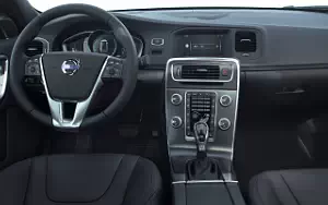   Volvo S60 D4 Cross Country - 2016