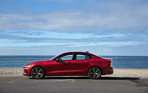   Volvo S60 T6 AWD R-Design - 2018
