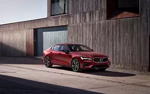   Volvo S60 T6 AWD R-Design - 2018