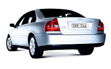   Volvo S80 - 2004