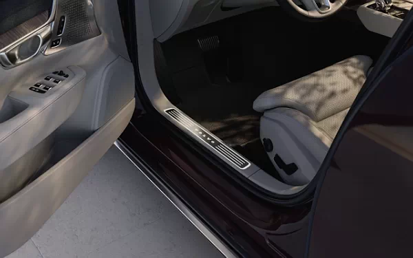   Volvo S90 T8 Recharge - 2025