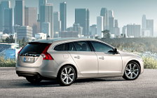   Volvo V60 - 2010