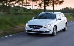   Volvo V60 D5 Twin Engine - 2016