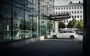   Volvo V60 D5 Twin Engine - 2016